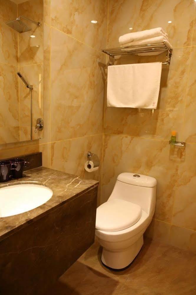 Golden Valley 2*
