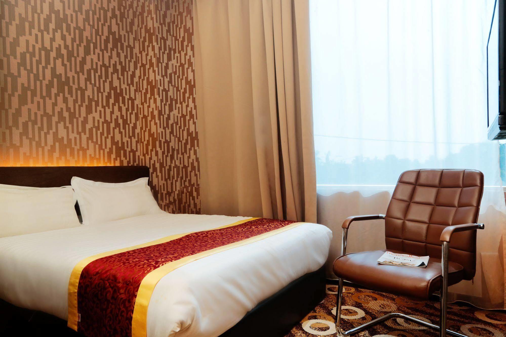 Hotel Golden Valley